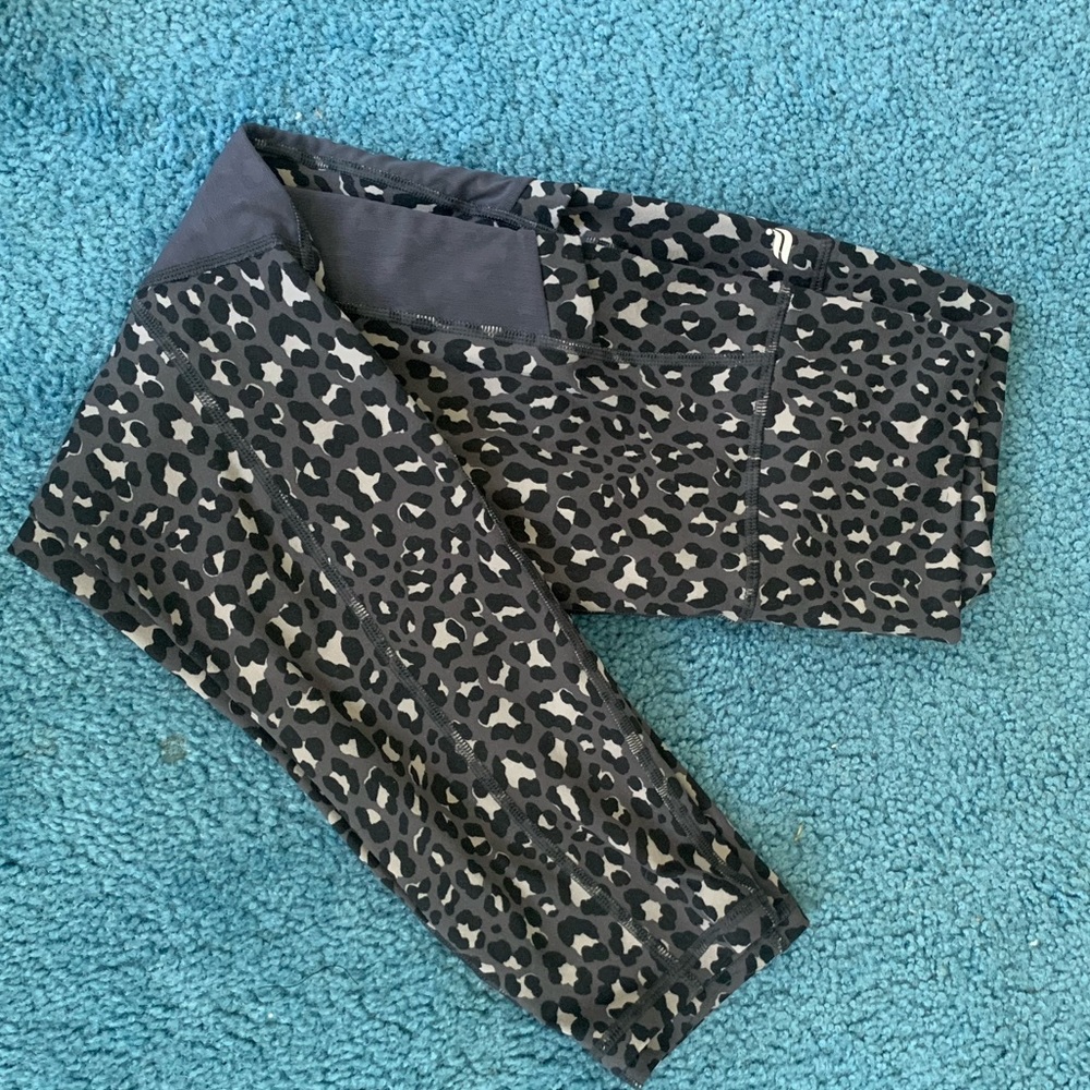 Mila High Waisted Pocket Capri Cheetah/Leopard